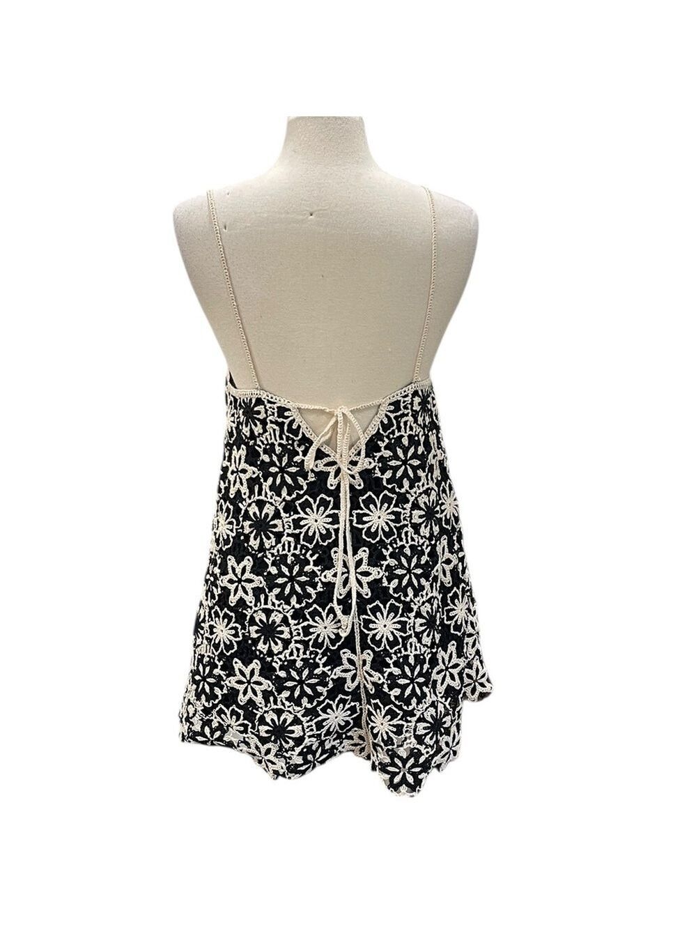 Zara Crochet Flower Mini Dress SZ M Black Cream - Picture 5 of 10